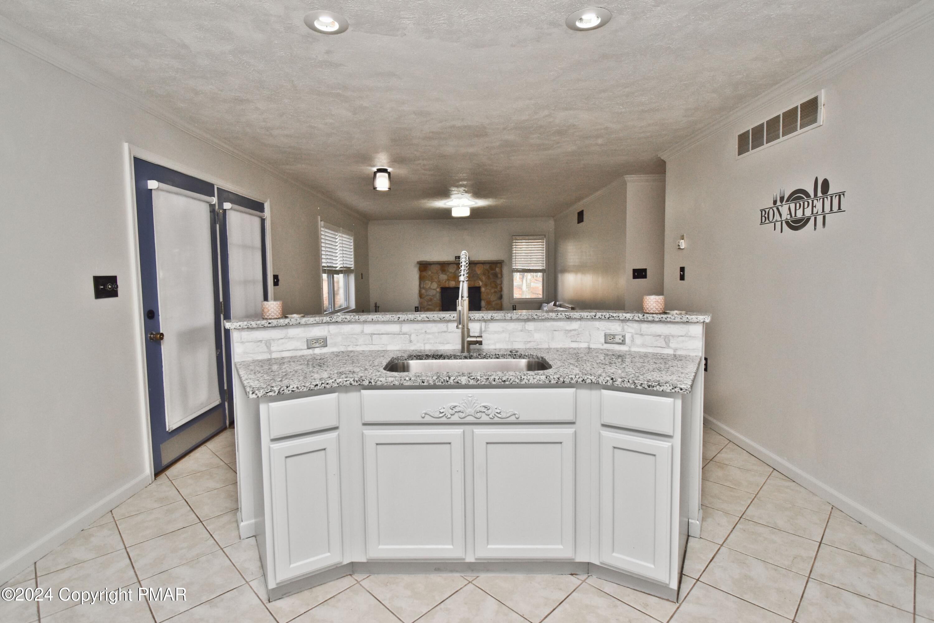 332 Brier Crest Road, Blakeslee, Pennsylvania image 10