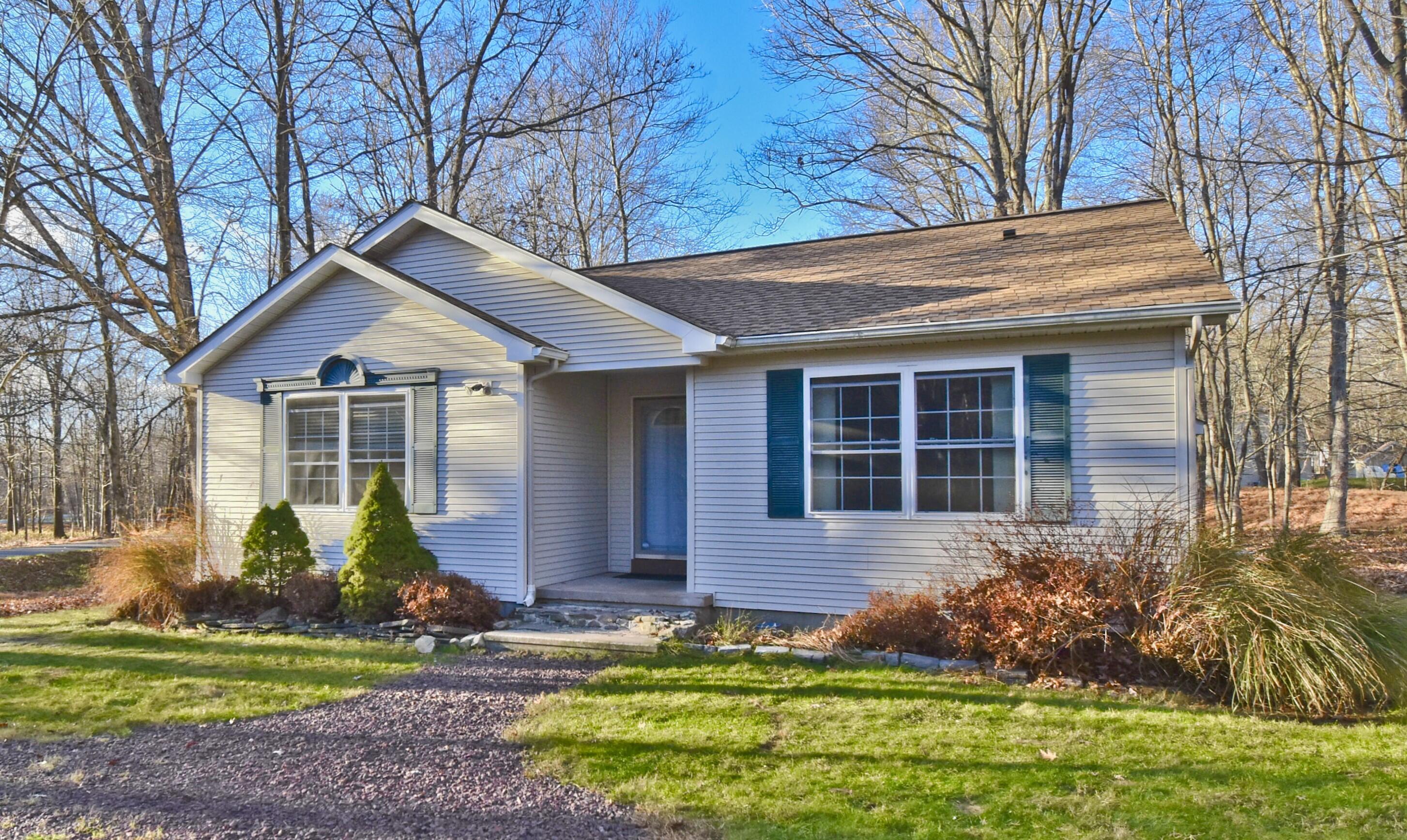 332 Brier Crest Road, Blakeslee, Pennsylvania image 1
