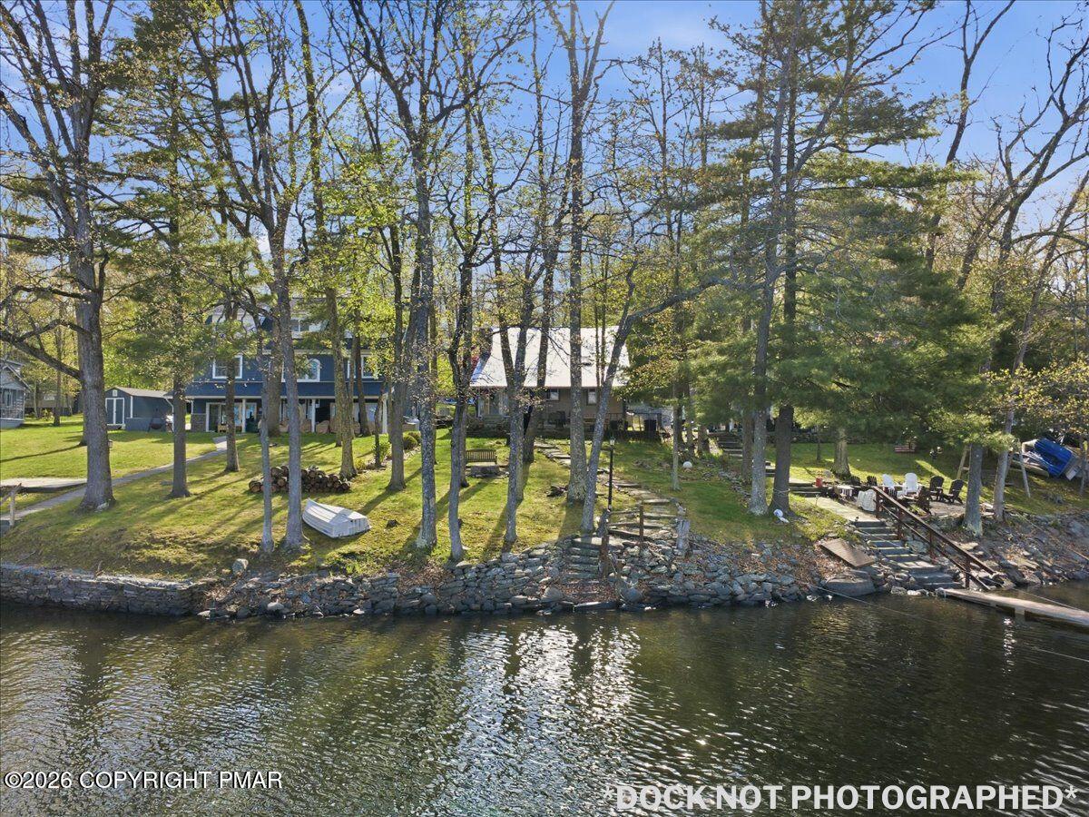 69 Lakeside Drive