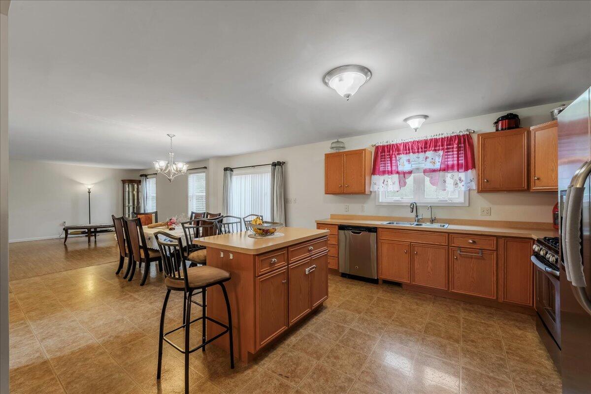1081 Delaware Lane, Stroudsburg, Pennsylvania image 10