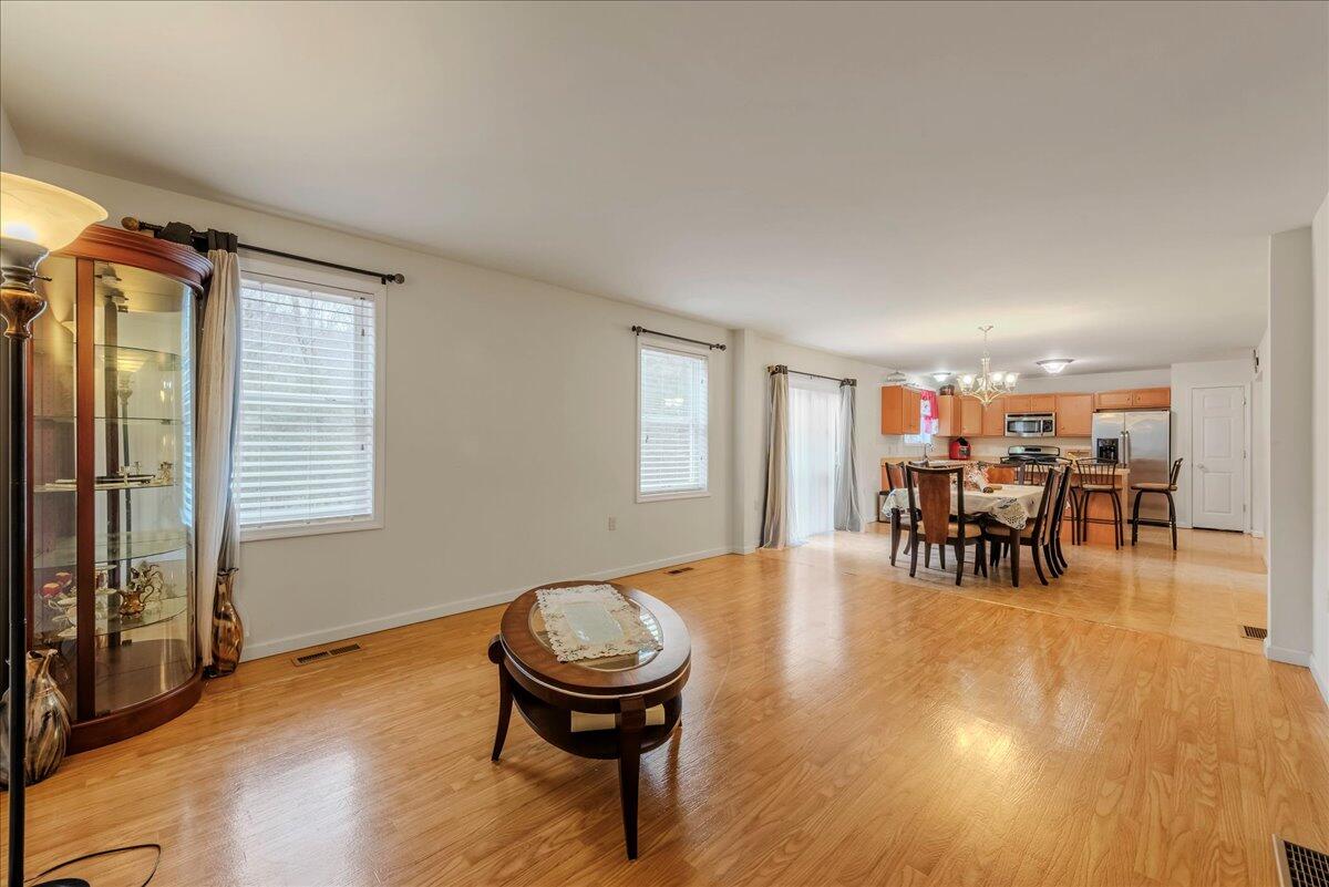1081 Delaware Lane, Stroudsburg, Pennsylvania image 18