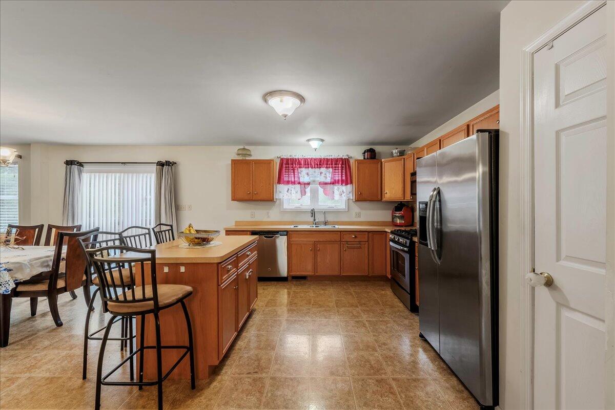 1081 Delaware Lane, Stroudsburg, Pennsylvania image 11