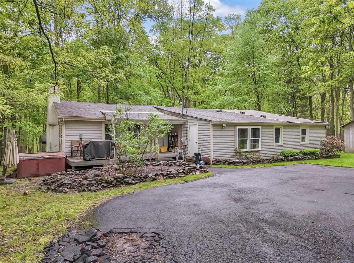 3405 Masons Lane, East Stroudsburg, Pennsylvania image 2