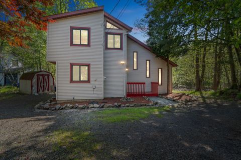 8333 Shannon Drive Tobyhanna PA 18466