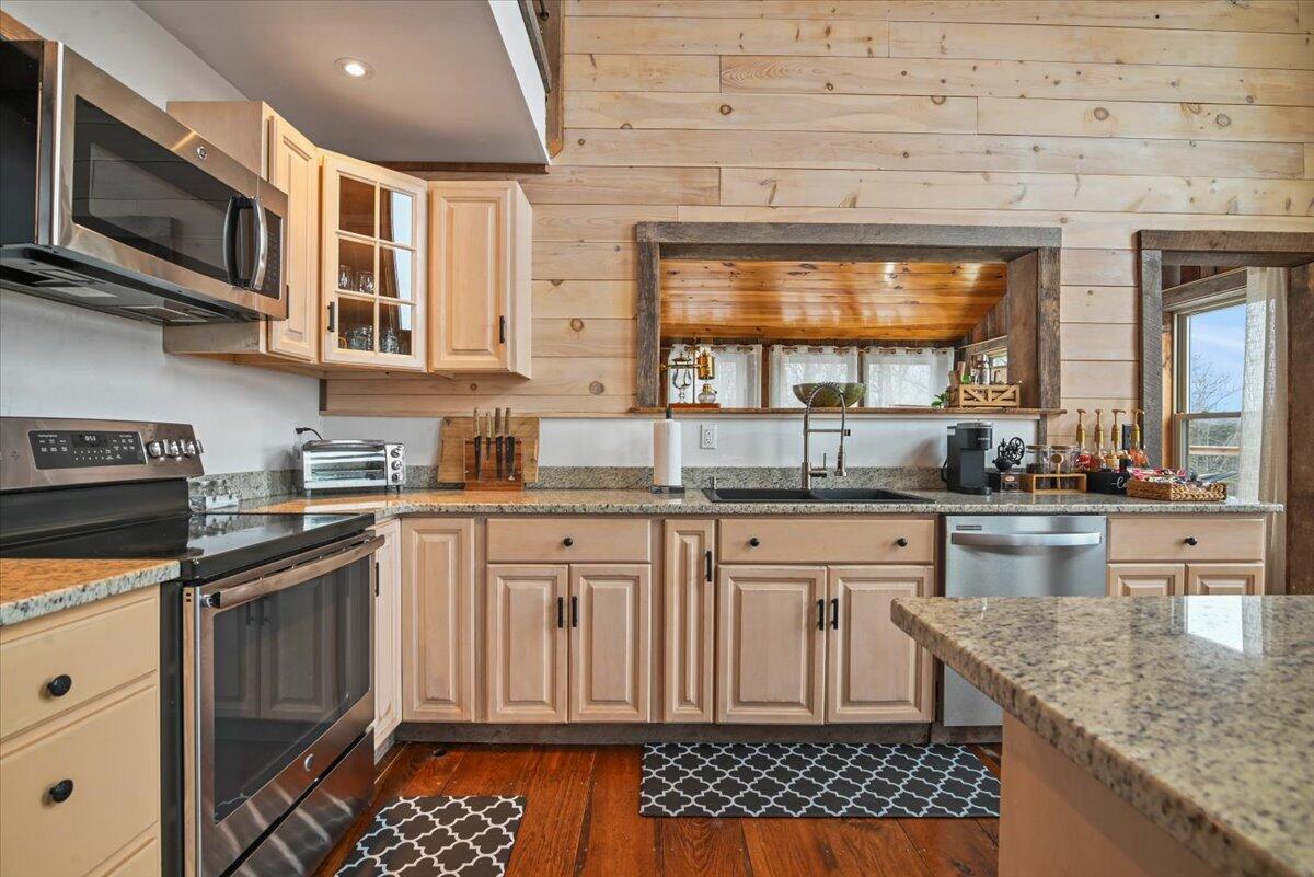 663 Sterling Road, Sterling, Pennsylvania image 13