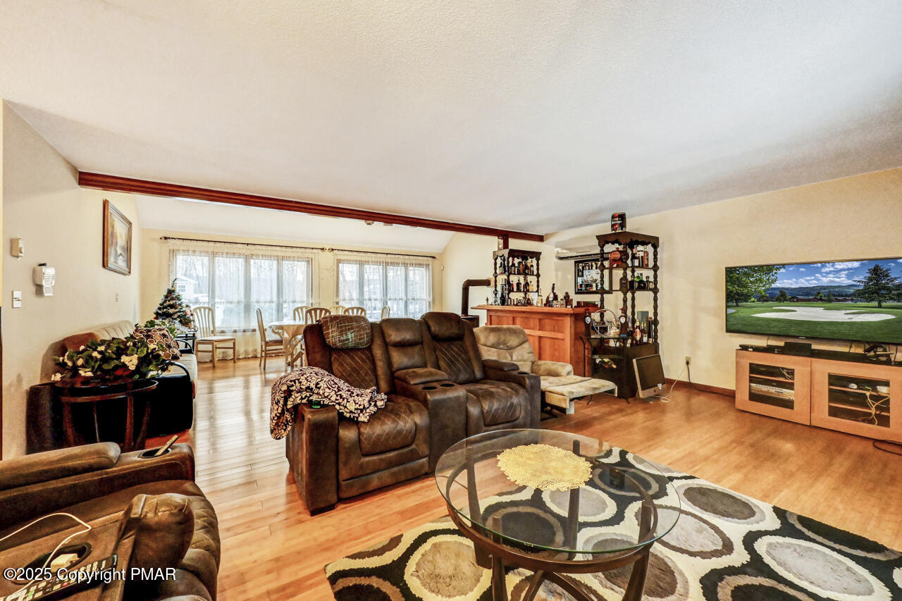 380 Falling Waters Boulevard, Lackawaxen, Pennsylvania image 7