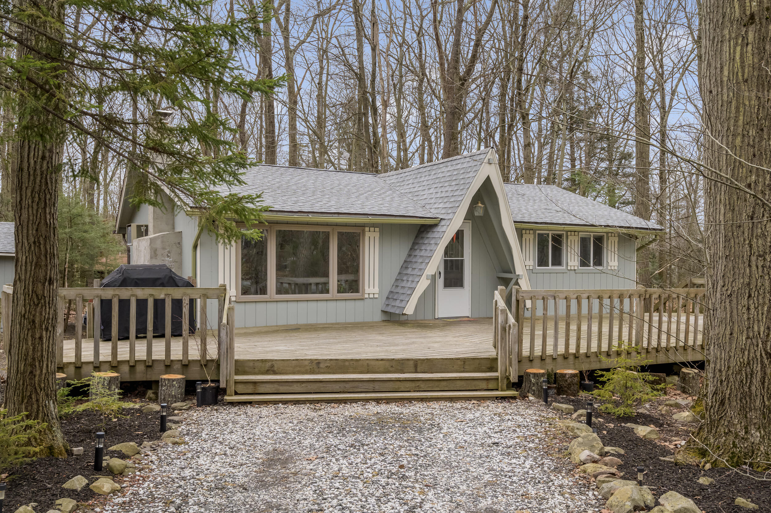 2169 Onondaga Way, Tobyhanna, Pennsylvania image 1