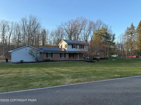 Homes For Sale - 2224 Whitetail Court<br/> Stroudsburg, PA 18360