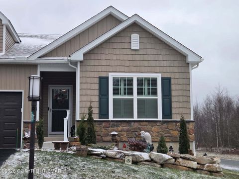 Townhouse For Sale - 613B W West Oak Lane<br/> Carbon County, White Haven, PA 18661