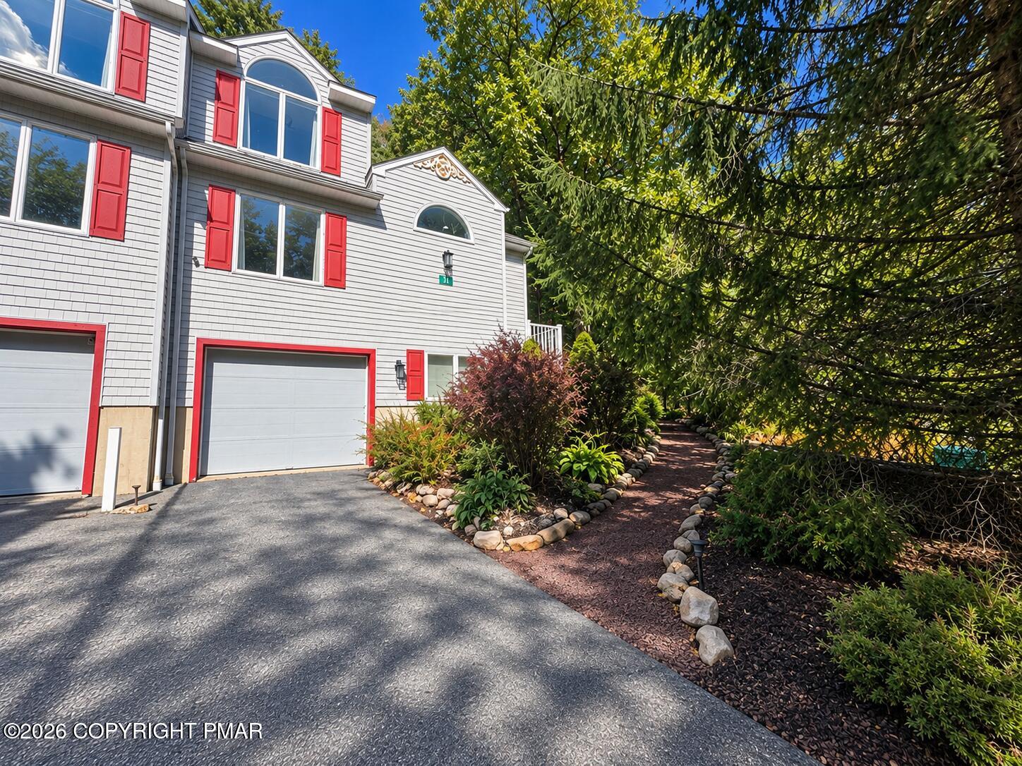 37 Summit Wind Drive