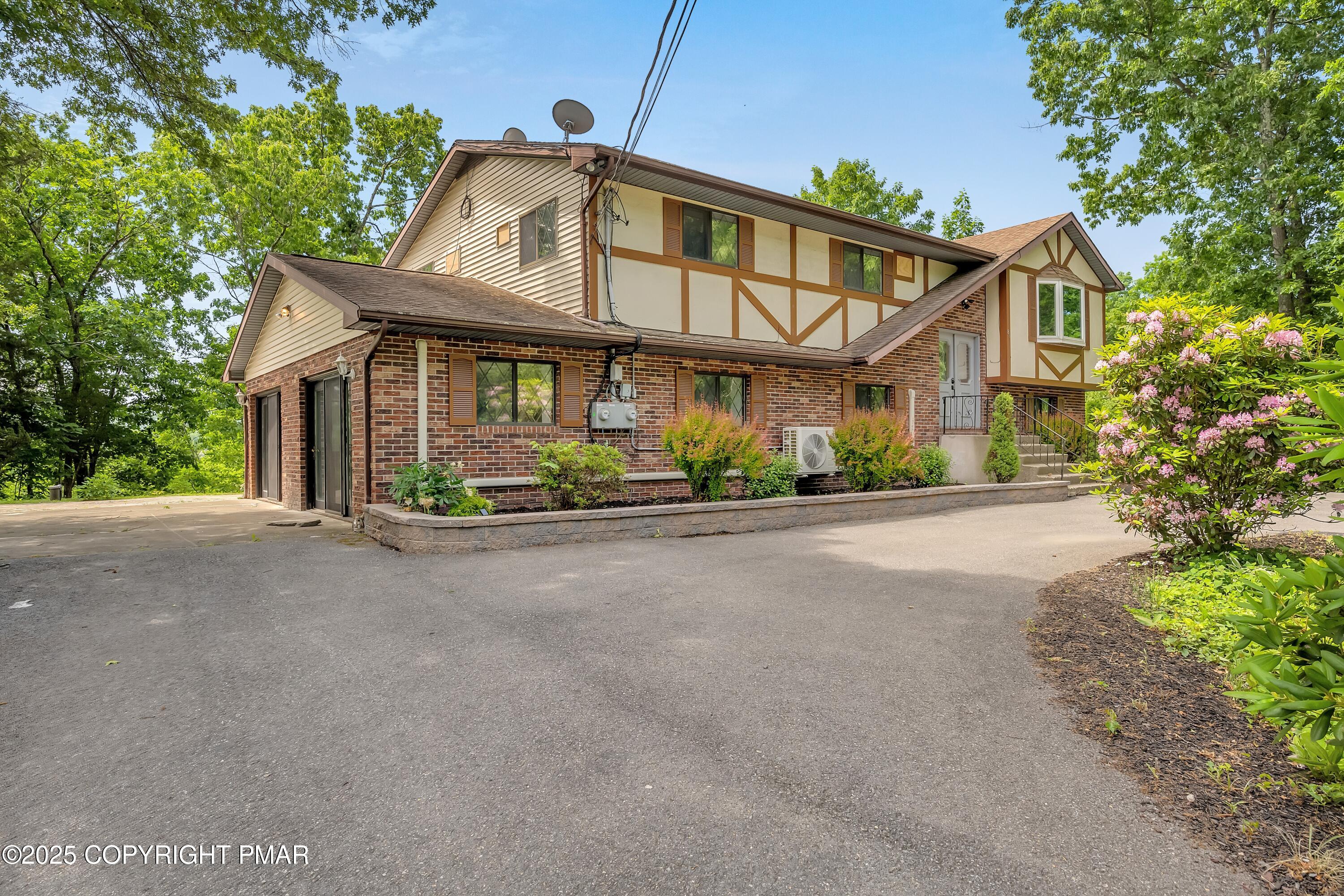 86 Lower Lakeview Drive