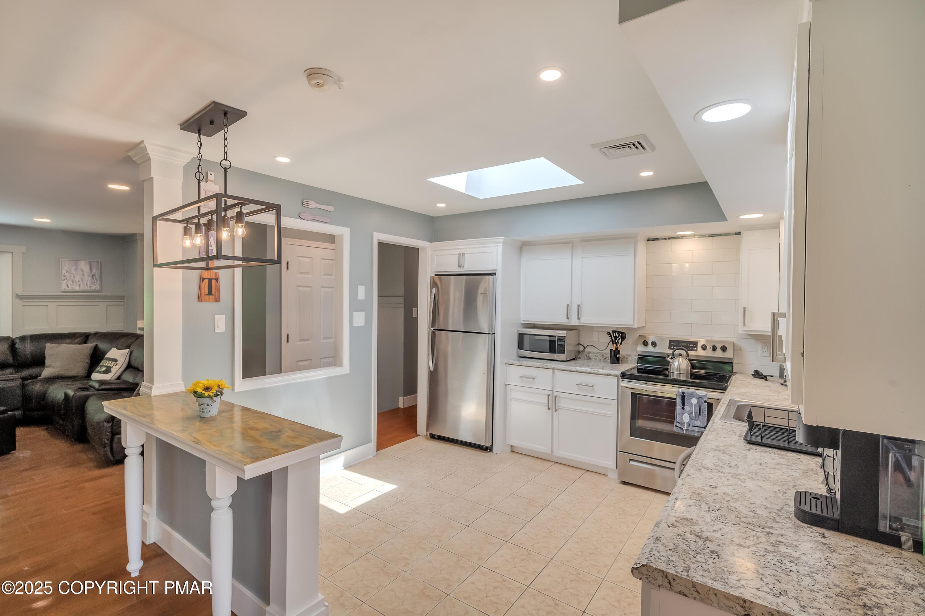 86 Lower Lakeview Drive