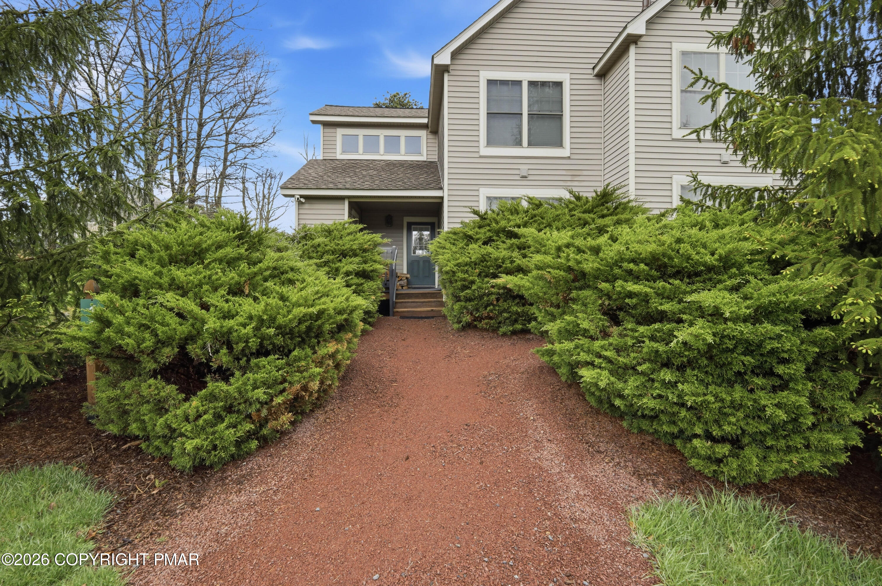 187 Hawthorne Court