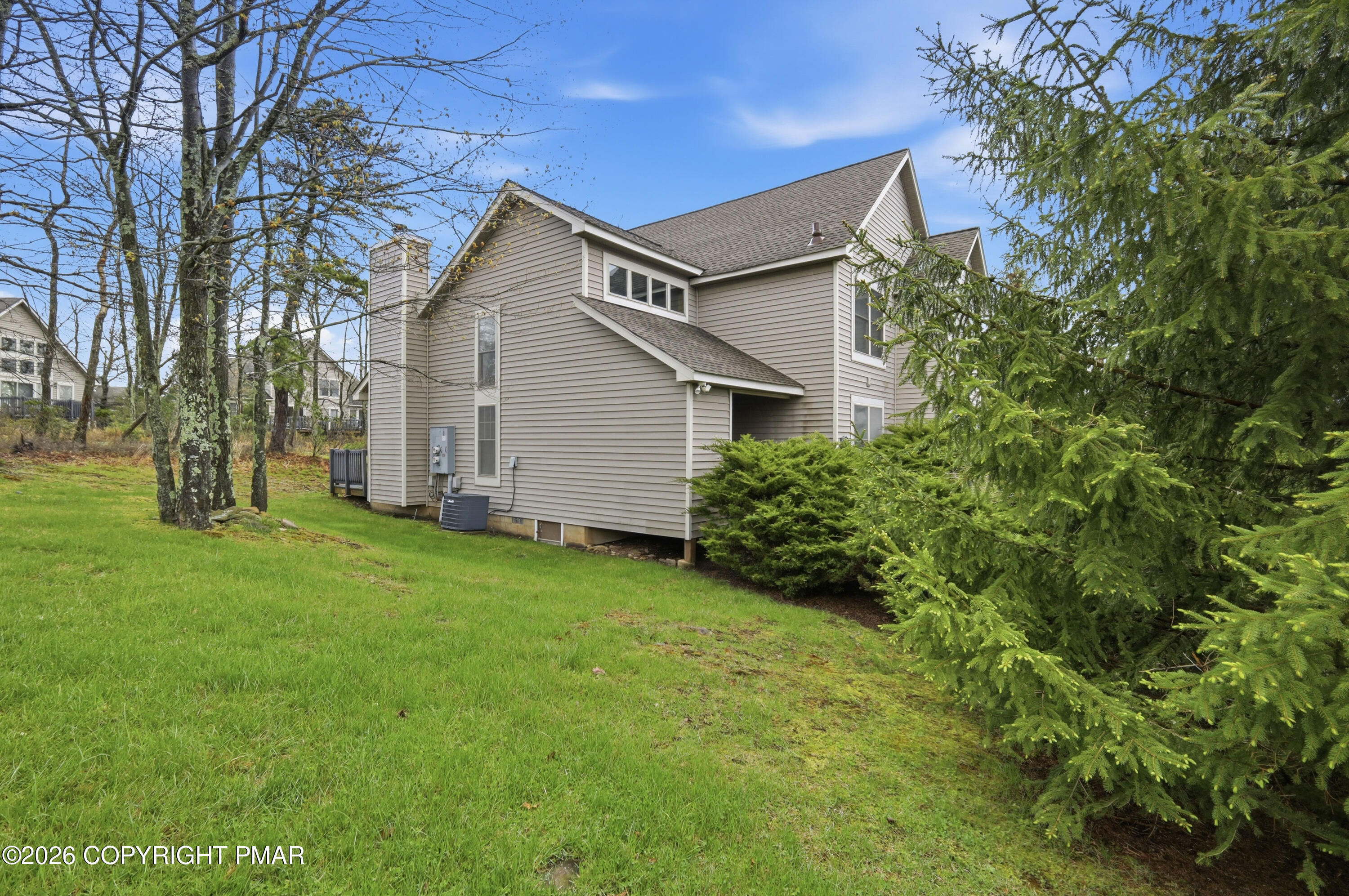 187 Hawthorne Court