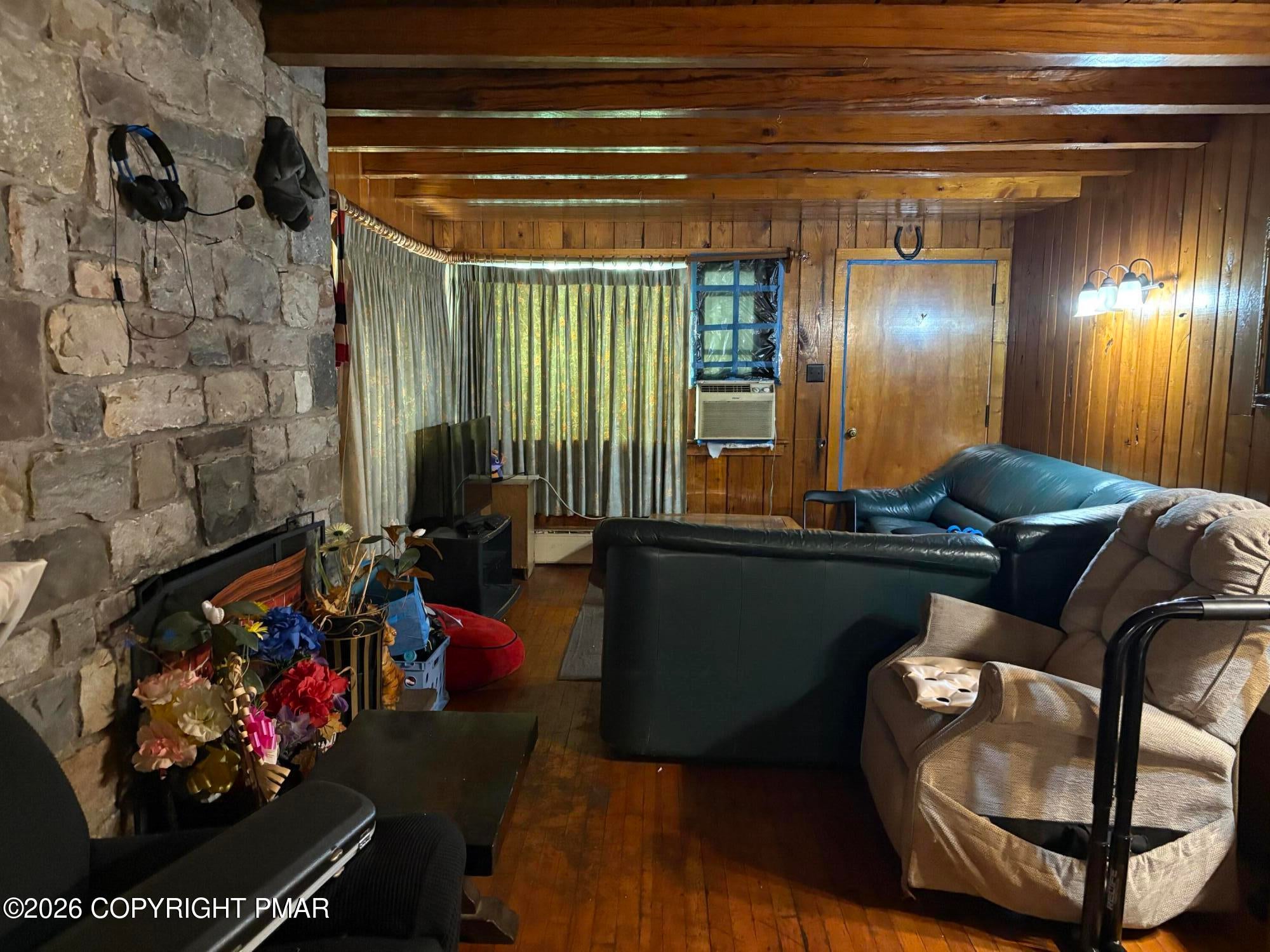 2745 Mountain Road