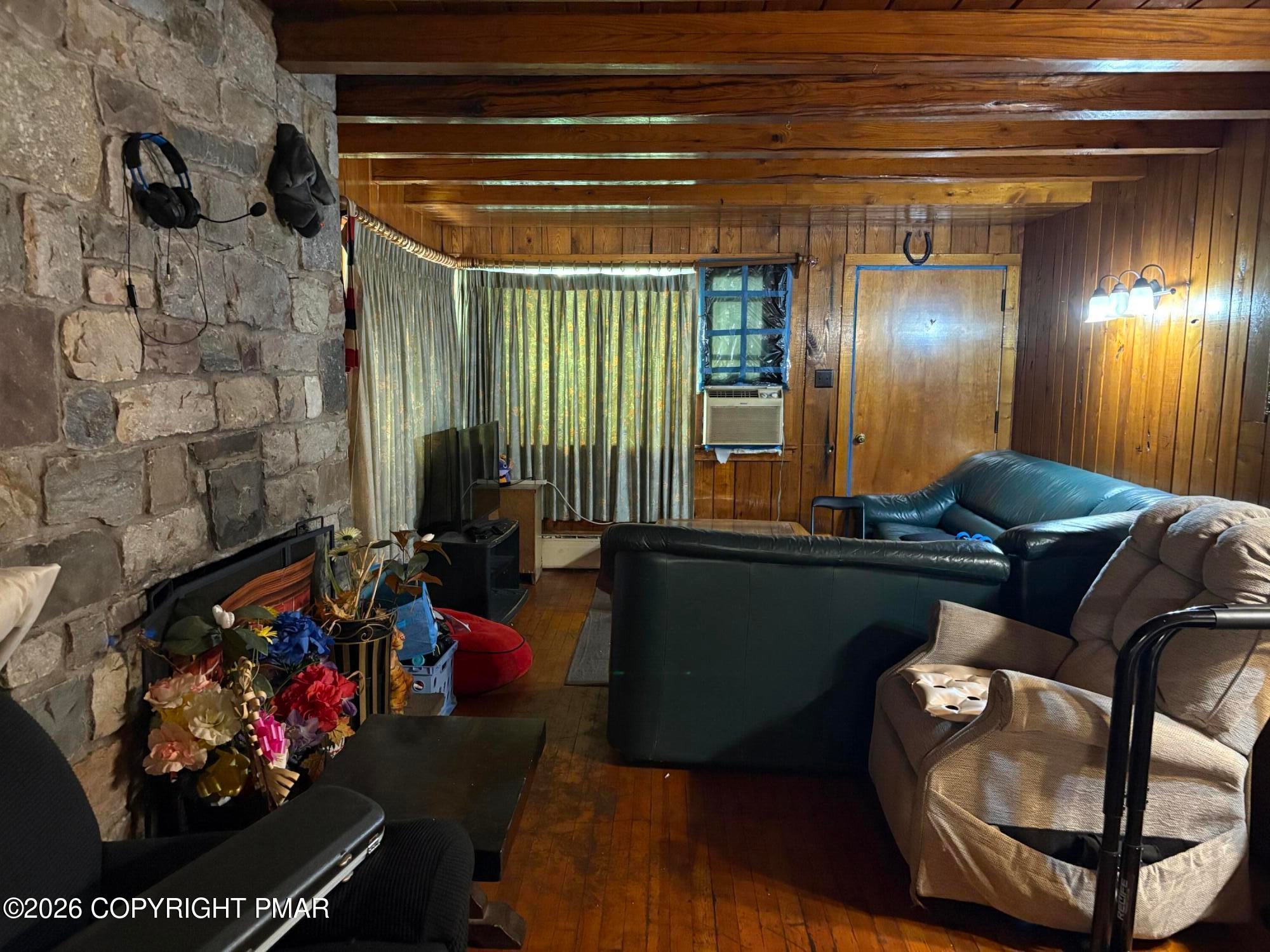 2745 Mountain Road