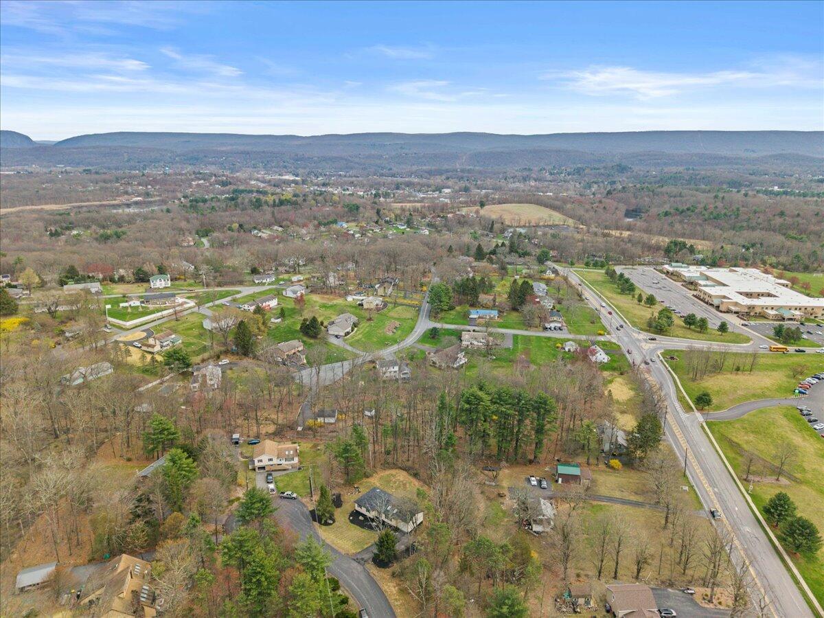 3112 Stroud Wood Circle, Stroudsburg, Pennsylvania image 39