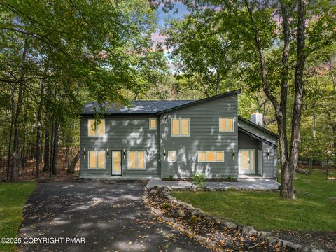 5806 Decker Road Bushkill PA 18324