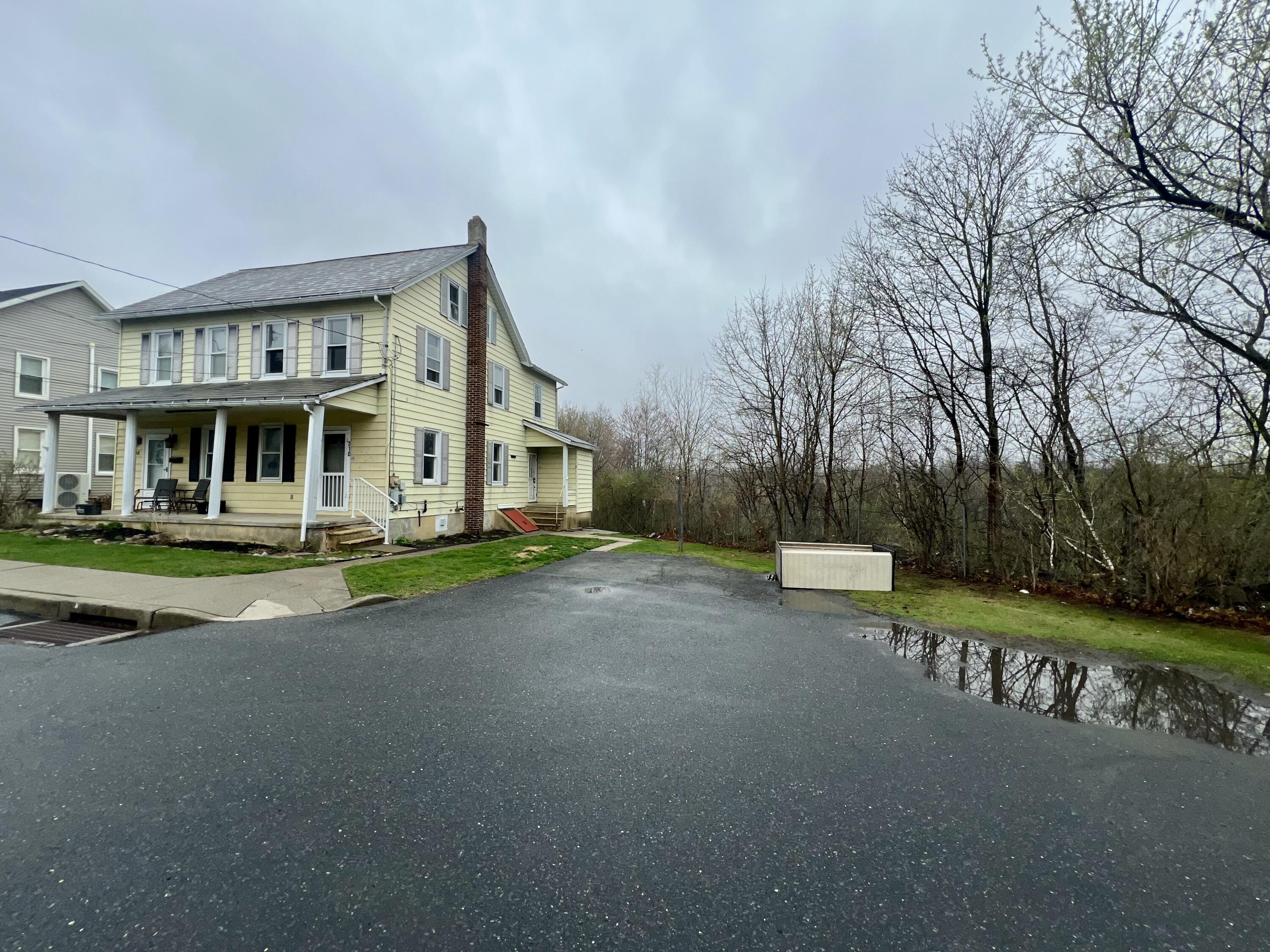 310 Chestnut Street, Pen Argyl, Pennsylvania image 2