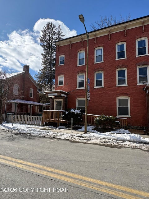 Homes For Rent - 27 S 7th Street #301<br/> Monroe County, Stroudsburg, PA 18360