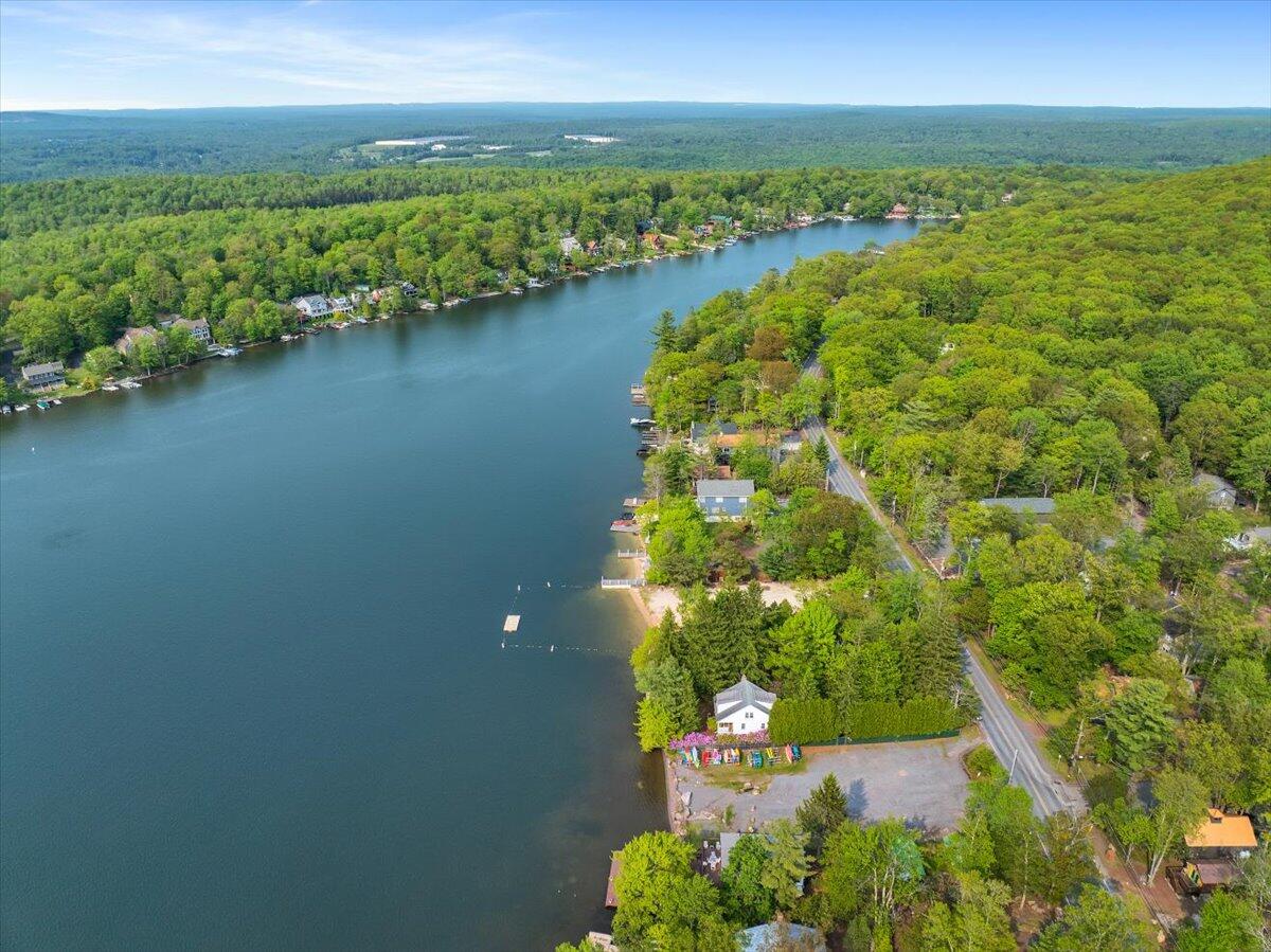 407 Wood Street, Lake Harmony, Pennsylvania image 12