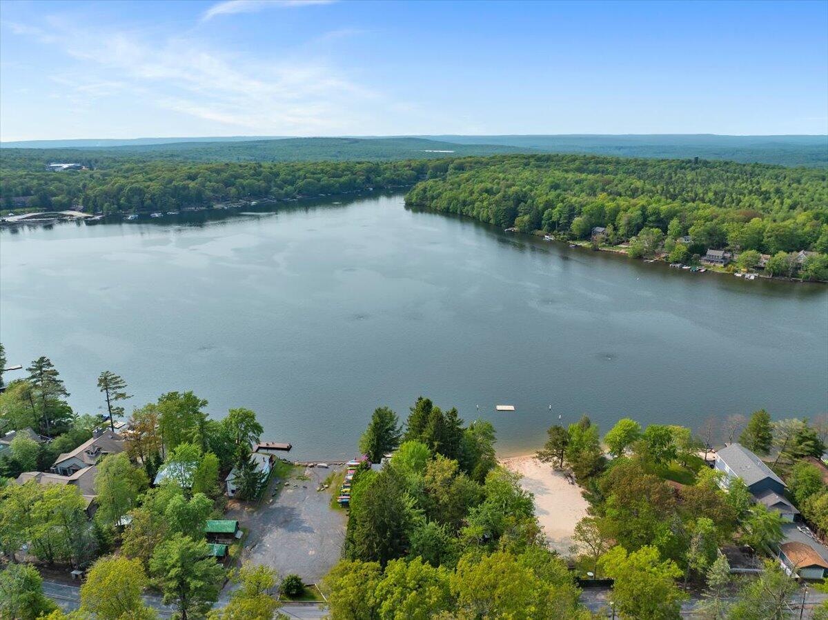 407 Wood Street, Lake Harmony, Pennsylvania image 17