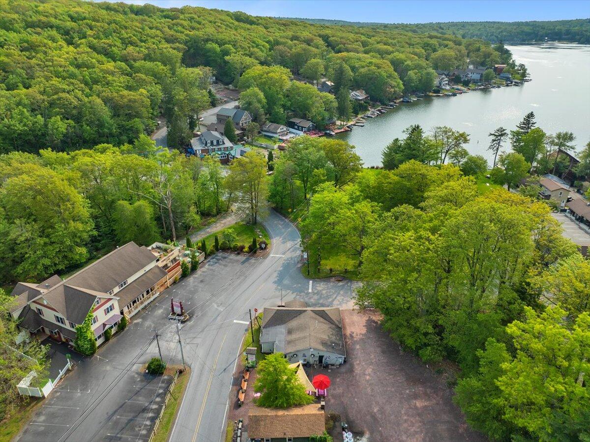 407 Wood Street, Lake Harmony, Pennsylvania image 22