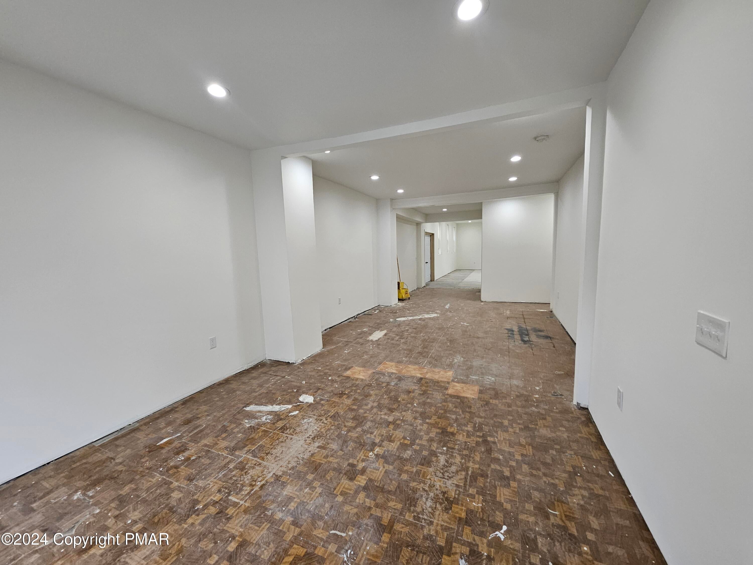 708 E 4th Street