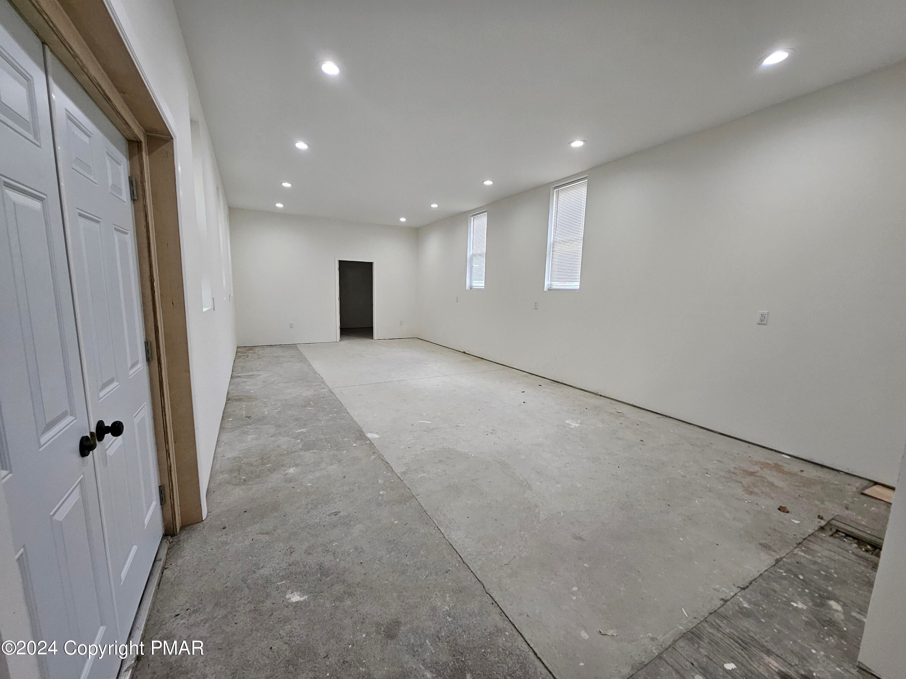 708 E 4th Street