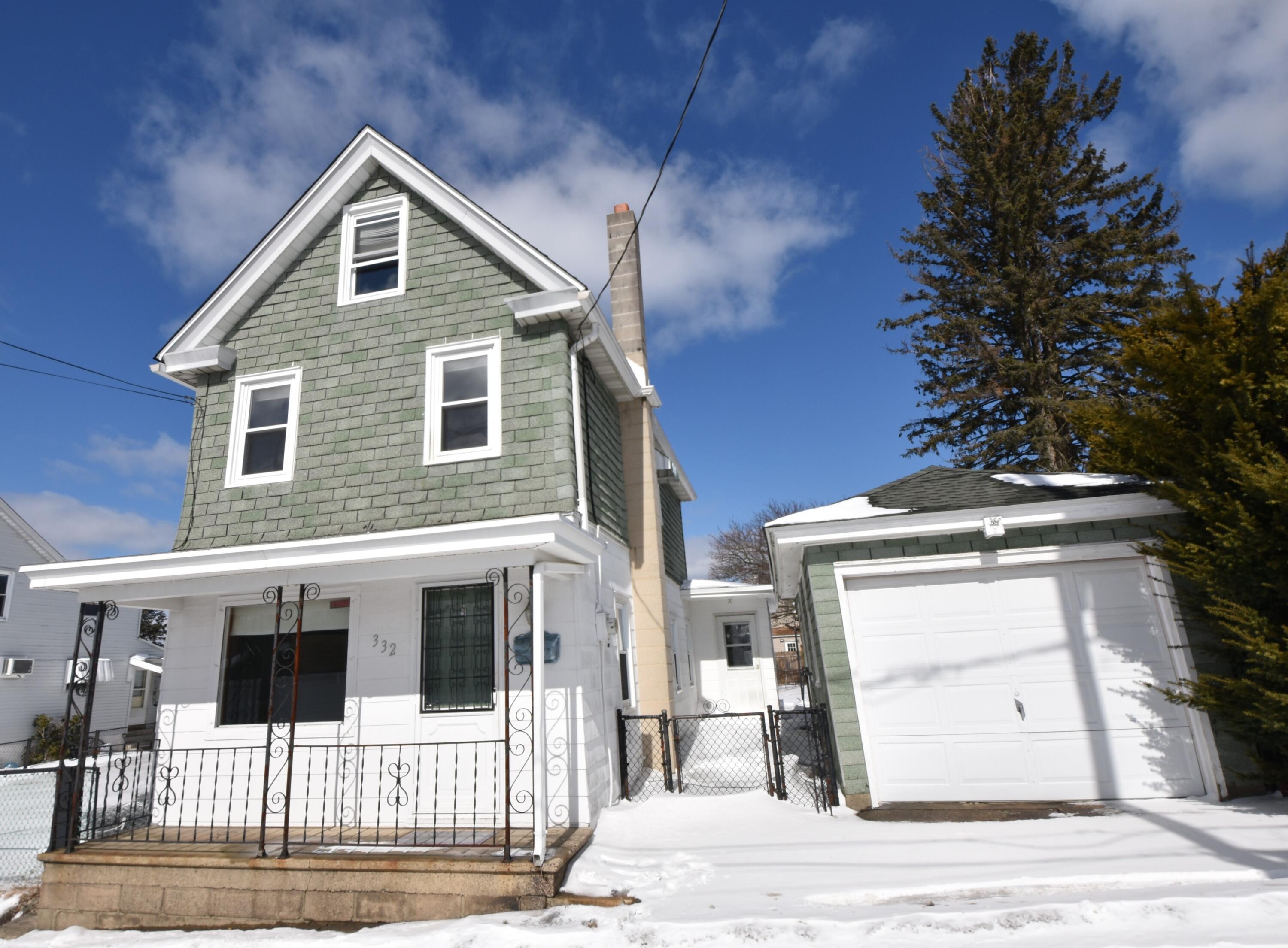 332 W Iron Street, Summit Hill, Pennsylvania image 1