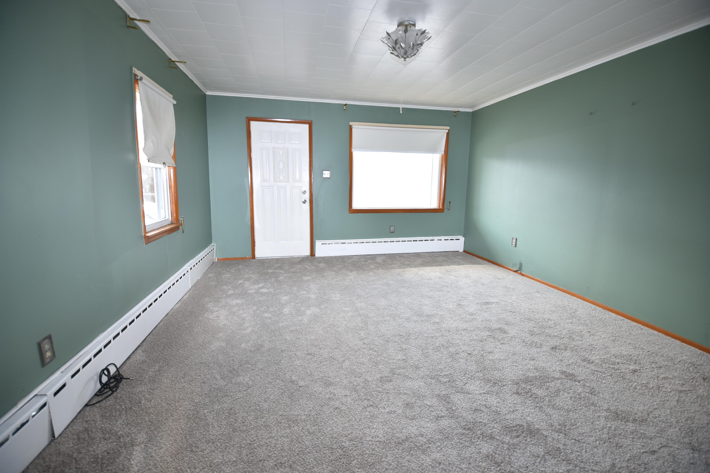 332 W Iron Street, Summit Hill, Pennsylvania image 5