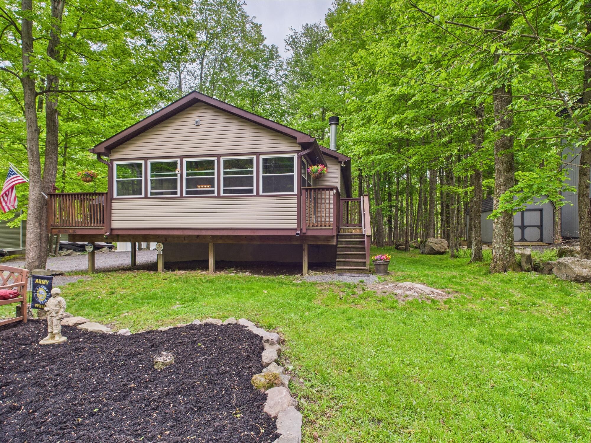 264 Wyalusing Drive, Pocono Lake, Pennsylvania image 7