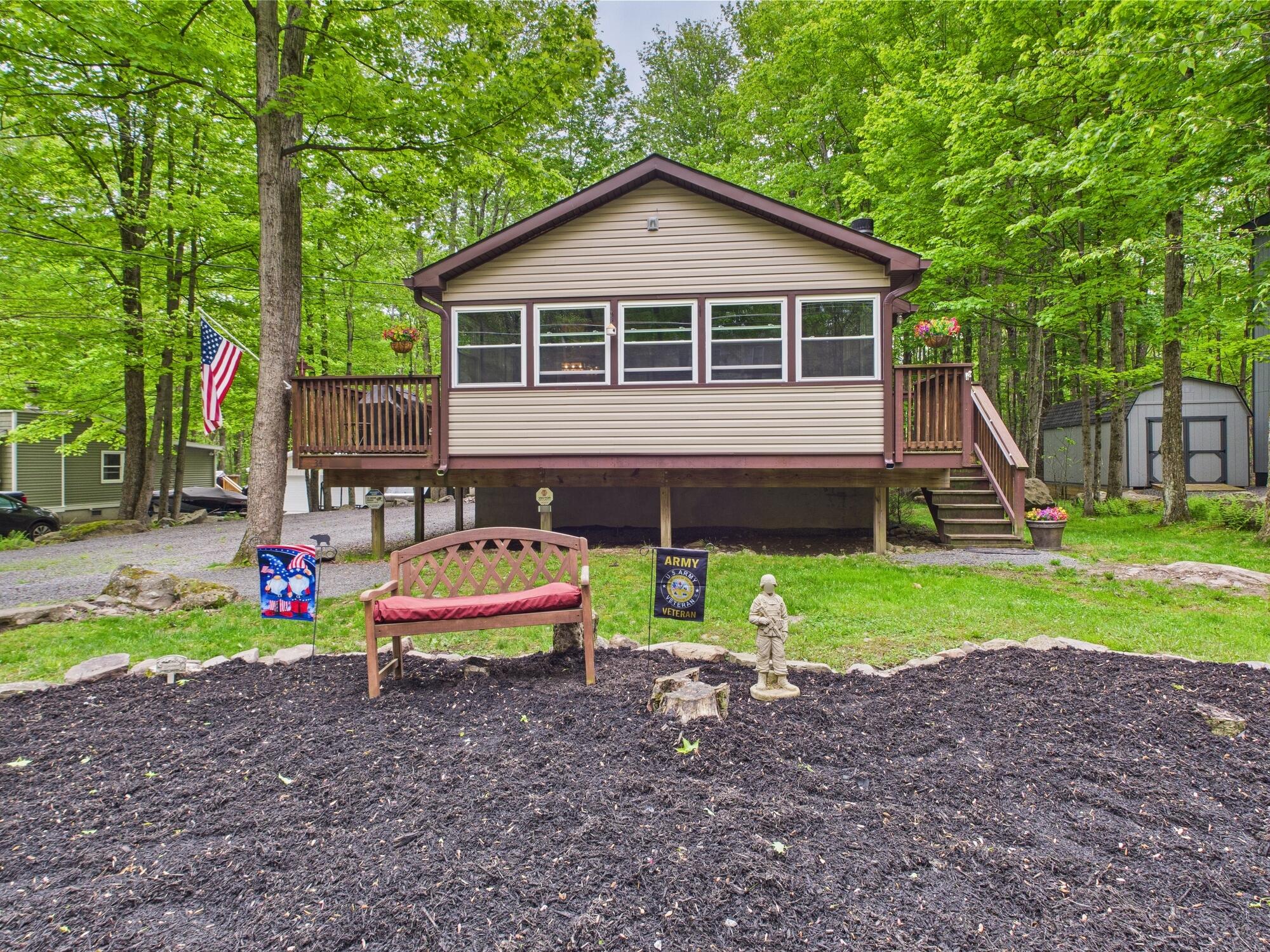 264 Wyalusing Drive, Pocono Lake, Pennsylvania image 5
