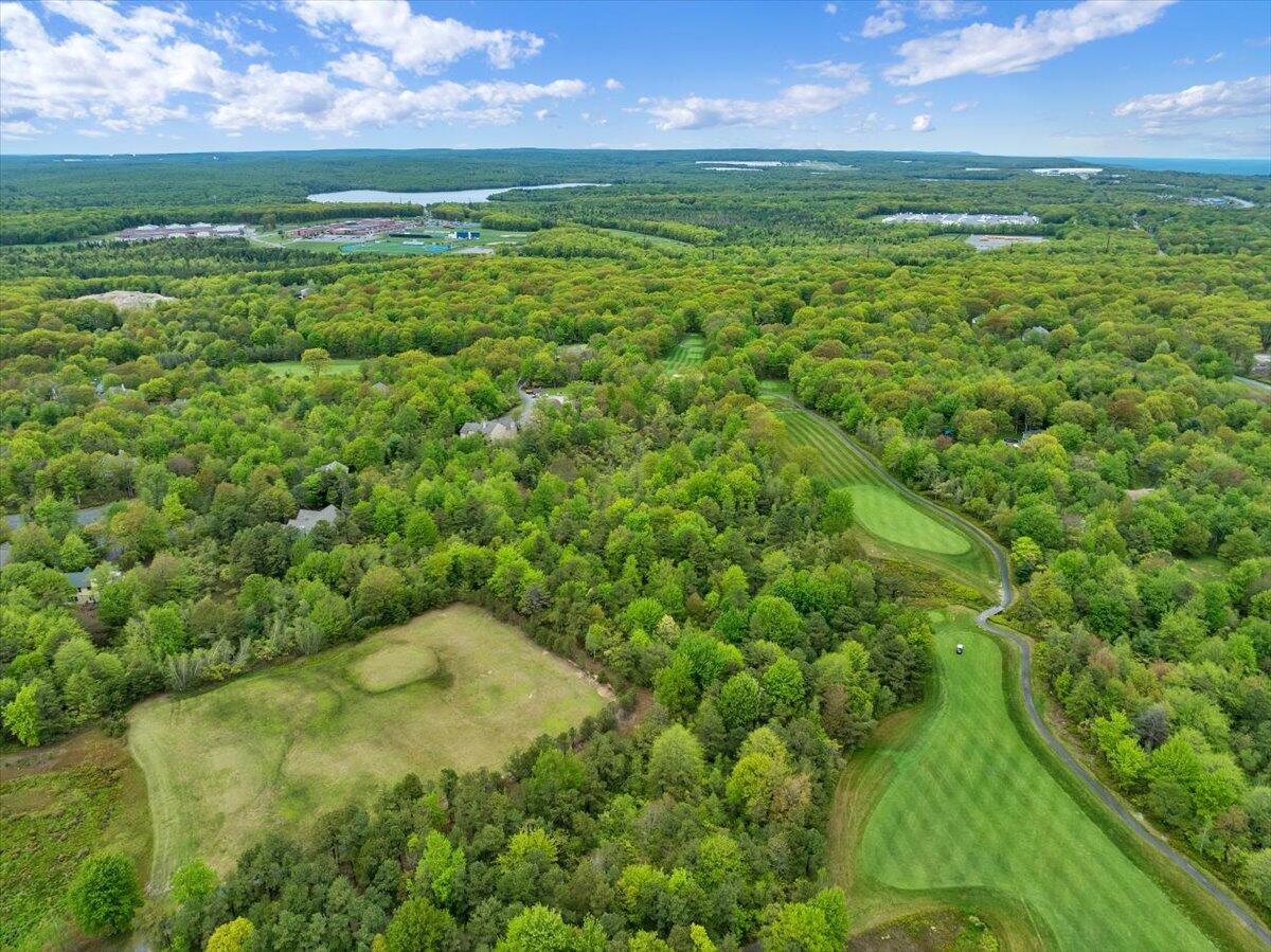 1055 Crestwoods Drive, Pocono Pines, Pennsylvania image 38