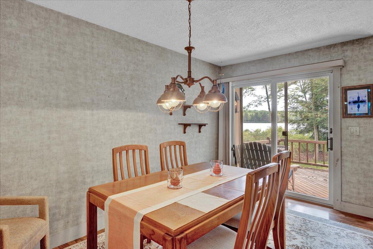 1055 Crestwoods Drive, Pocono Pines, Pennsylvania image 13