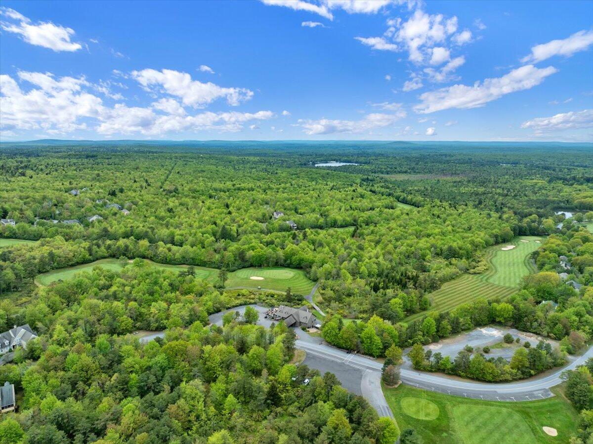 1055 Crestwoods Drive, Pocono Pines, Pennsylvania image 49