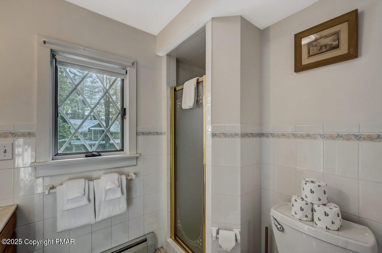 8107 Wilder Avenue, Pocono Pines, Pennsylvania image 41