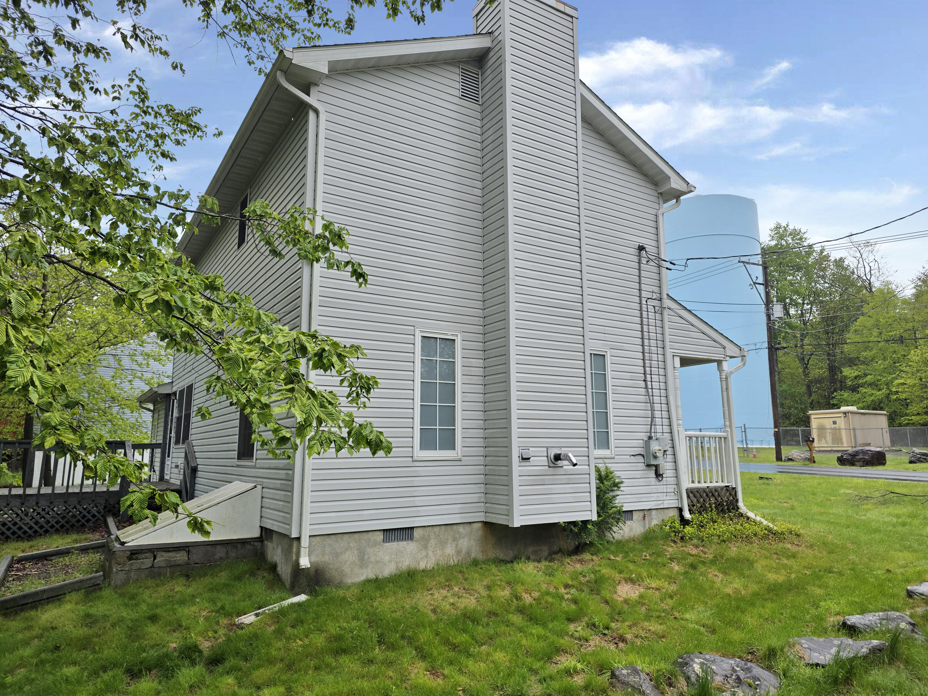 1120 Country Place Drive