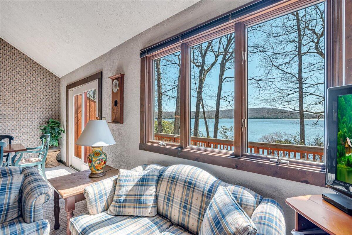 103 Warbler Court, Lake Harmony, Pennsylvania image 9