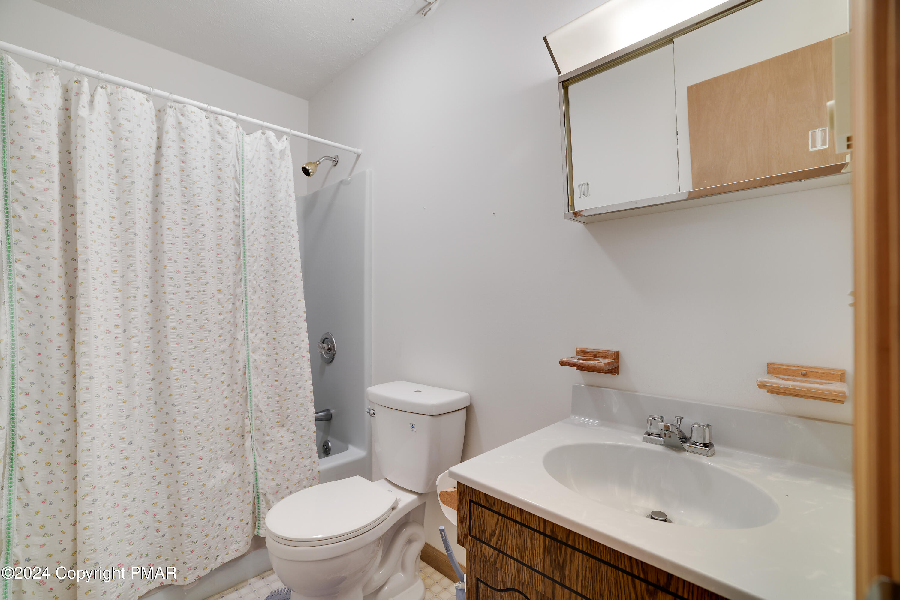 2104 Scarborough Way, Bushkill, Pennsylvania image 23
