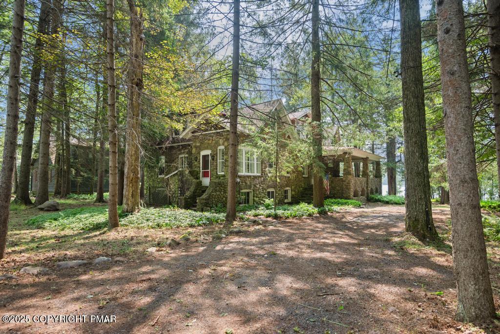 5202 Woodland Avenue