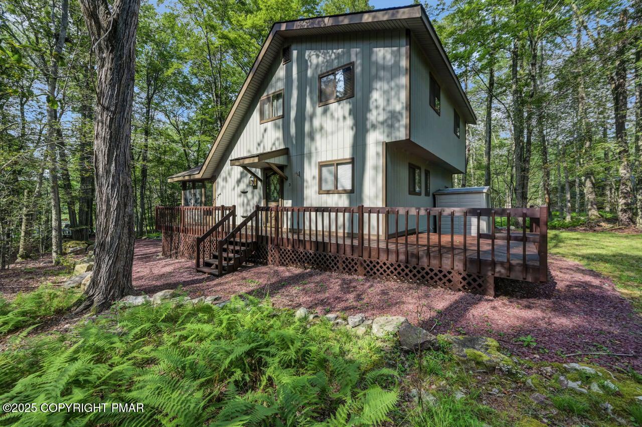 2112 Trout Pond Court