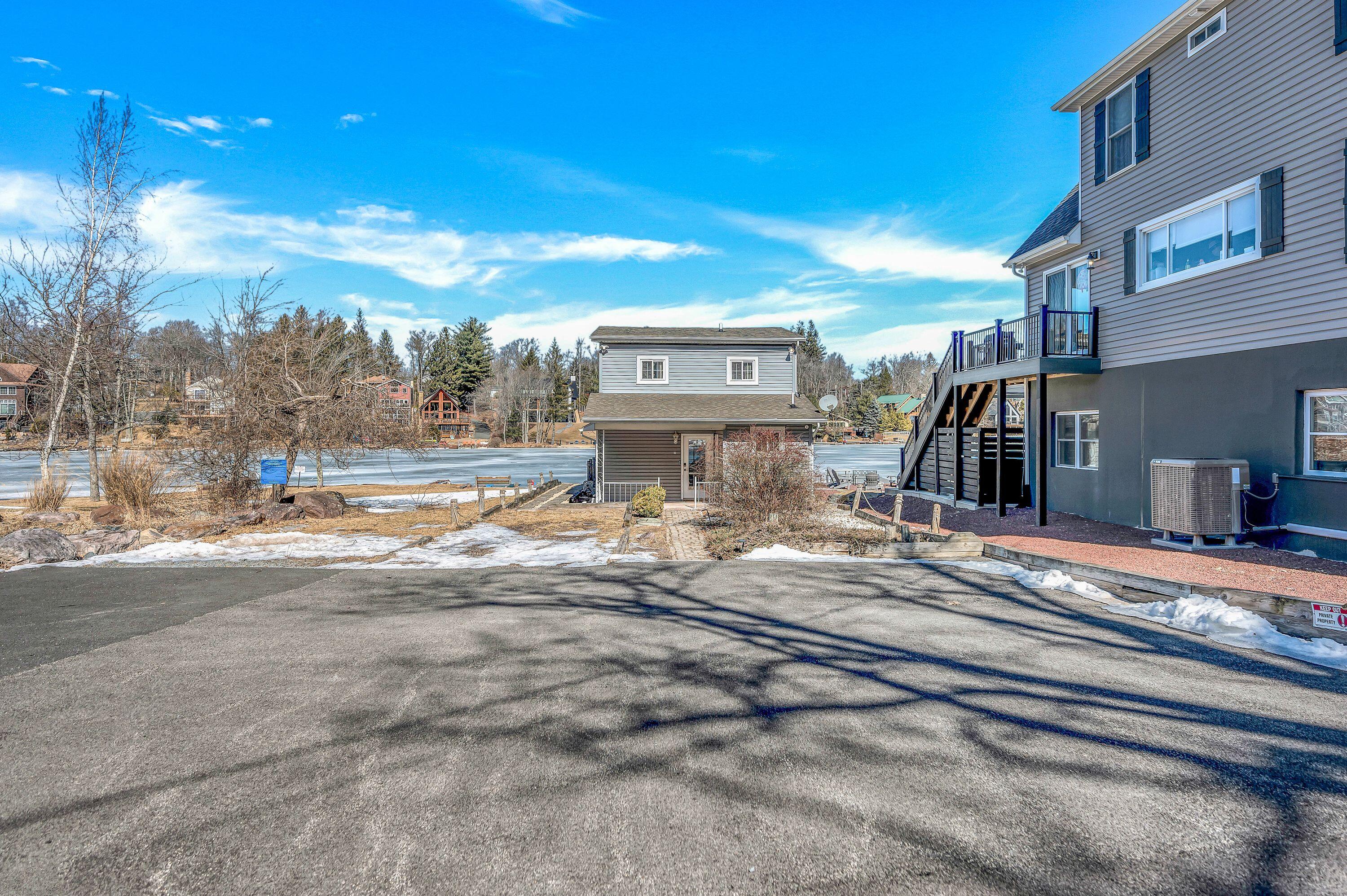 92 S Lake Drive, Lake Harmony, Pennsylvania image 6