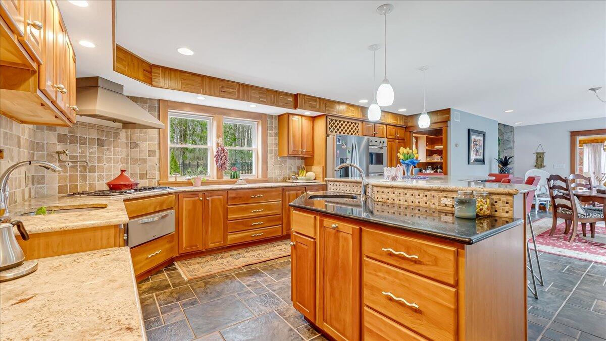 160 Long Road, Canadensis, Pennsylvania image 24