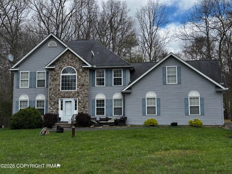 Homes For Sale - 30 Sumner Drive<br/> Monroe County, East Stroudsburg, PA 18302