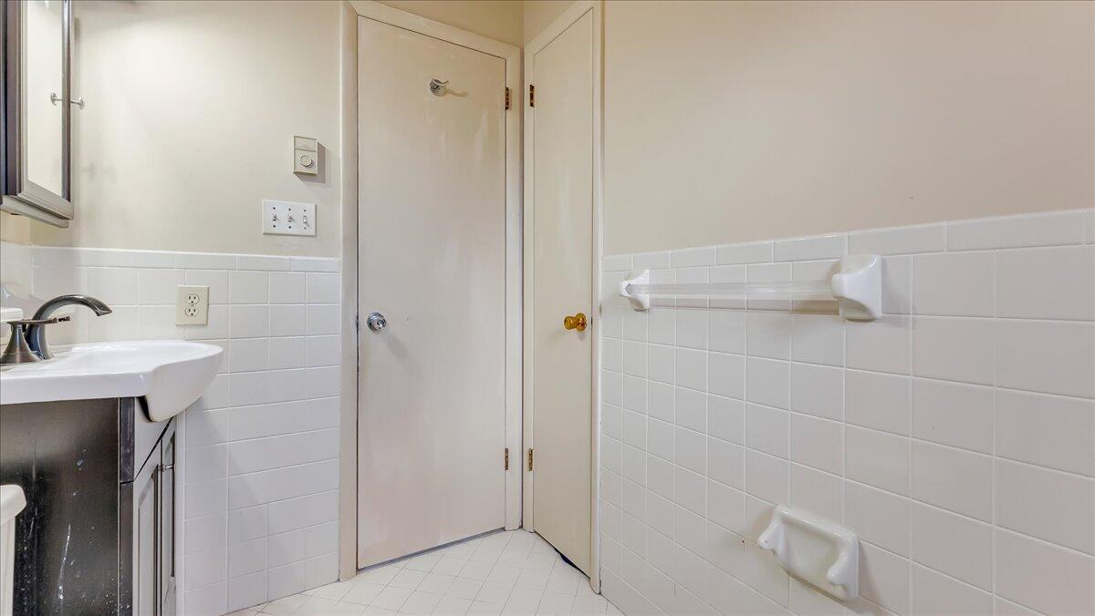 221 Somerset Drive, East Stroudsburg, Pennsylvania image 47