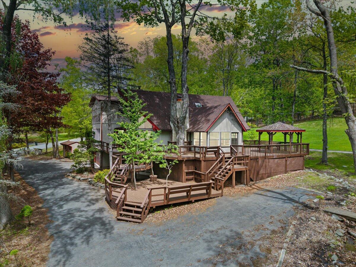 231 Tanglwood Drive, Greentown, Pennsylvania image 46