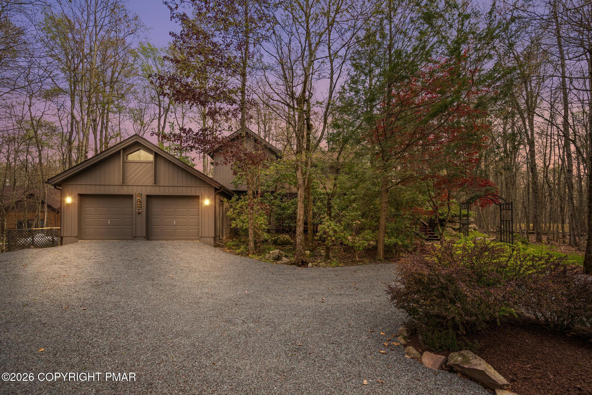119 Boones Trail