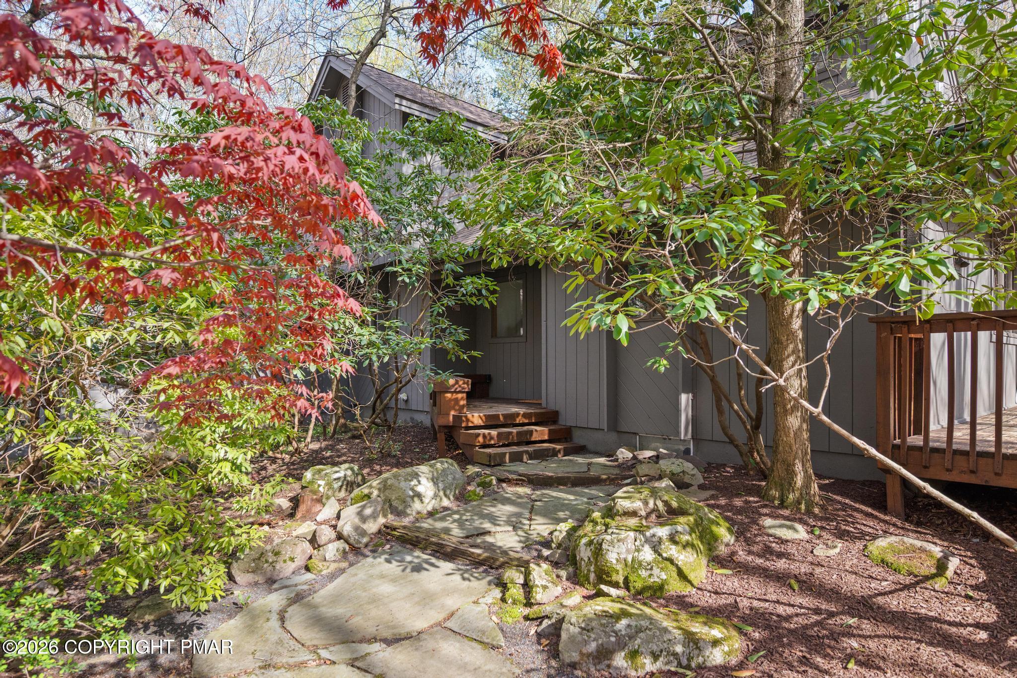 119 Boones Trail
