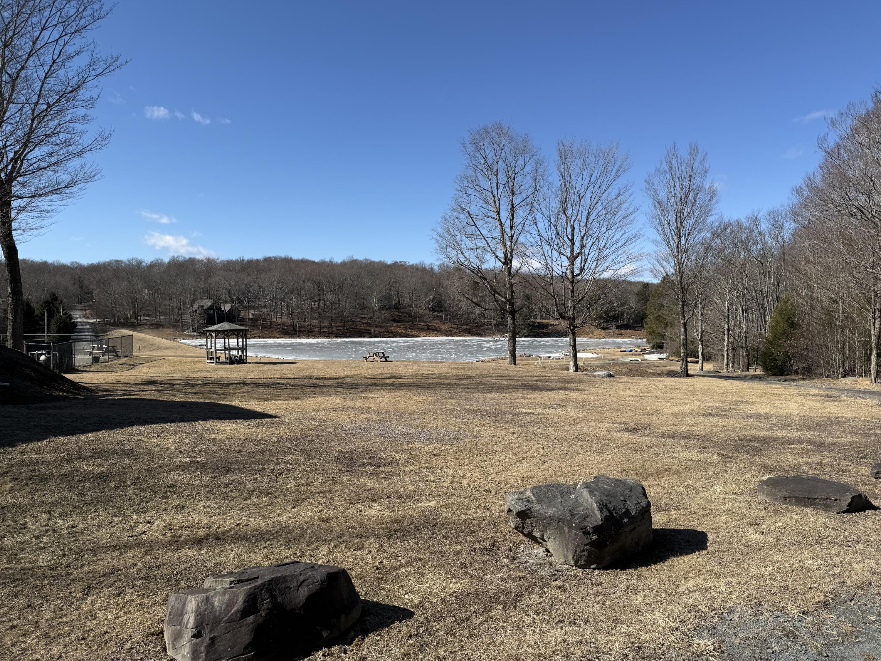 SkyView Lakes Oakwood Drive, Greentown, Pennsylvania image 6
